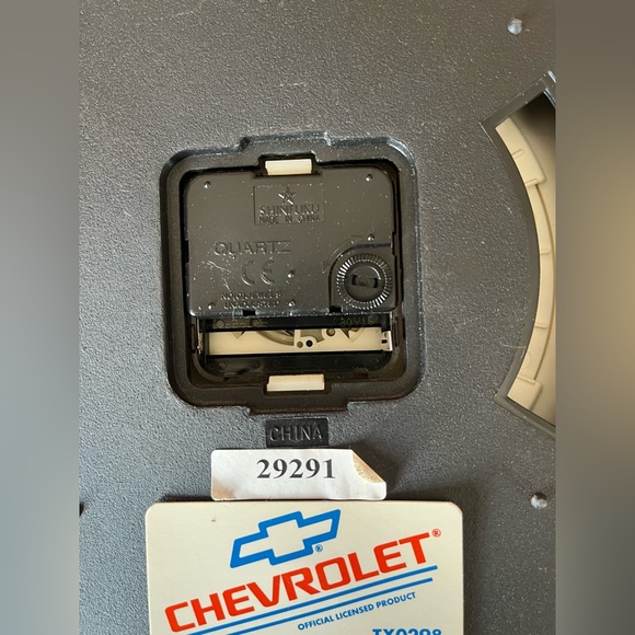 Rare Chevrolet Corvette Cars Quartz Wall Clock with Day/Date Silver Gray Black - Picture 5 of 9